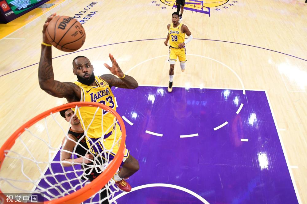 间引起了广 间引起了广